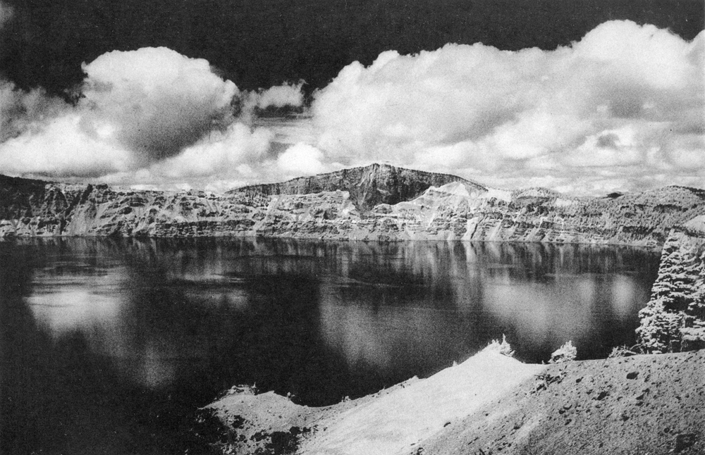 The Geology of Crater Lake National Park, Oregon by Howell Williams 1942